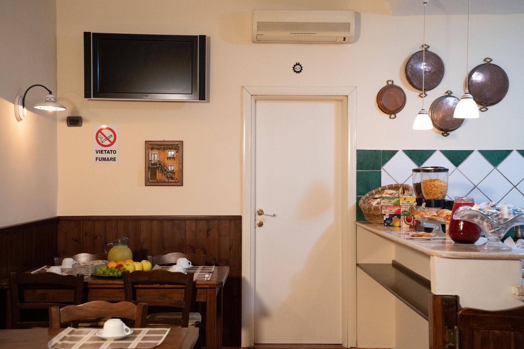 B&B Conte Cavour Naples Luaran gambar