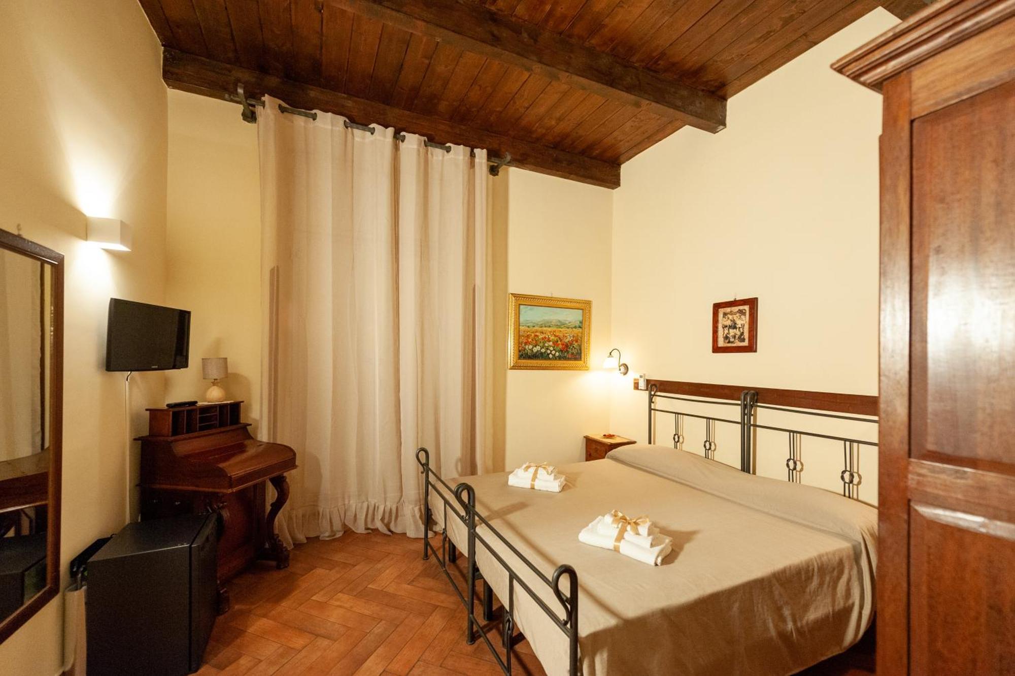 B&B Conte Cavour Naples Luaran gambar