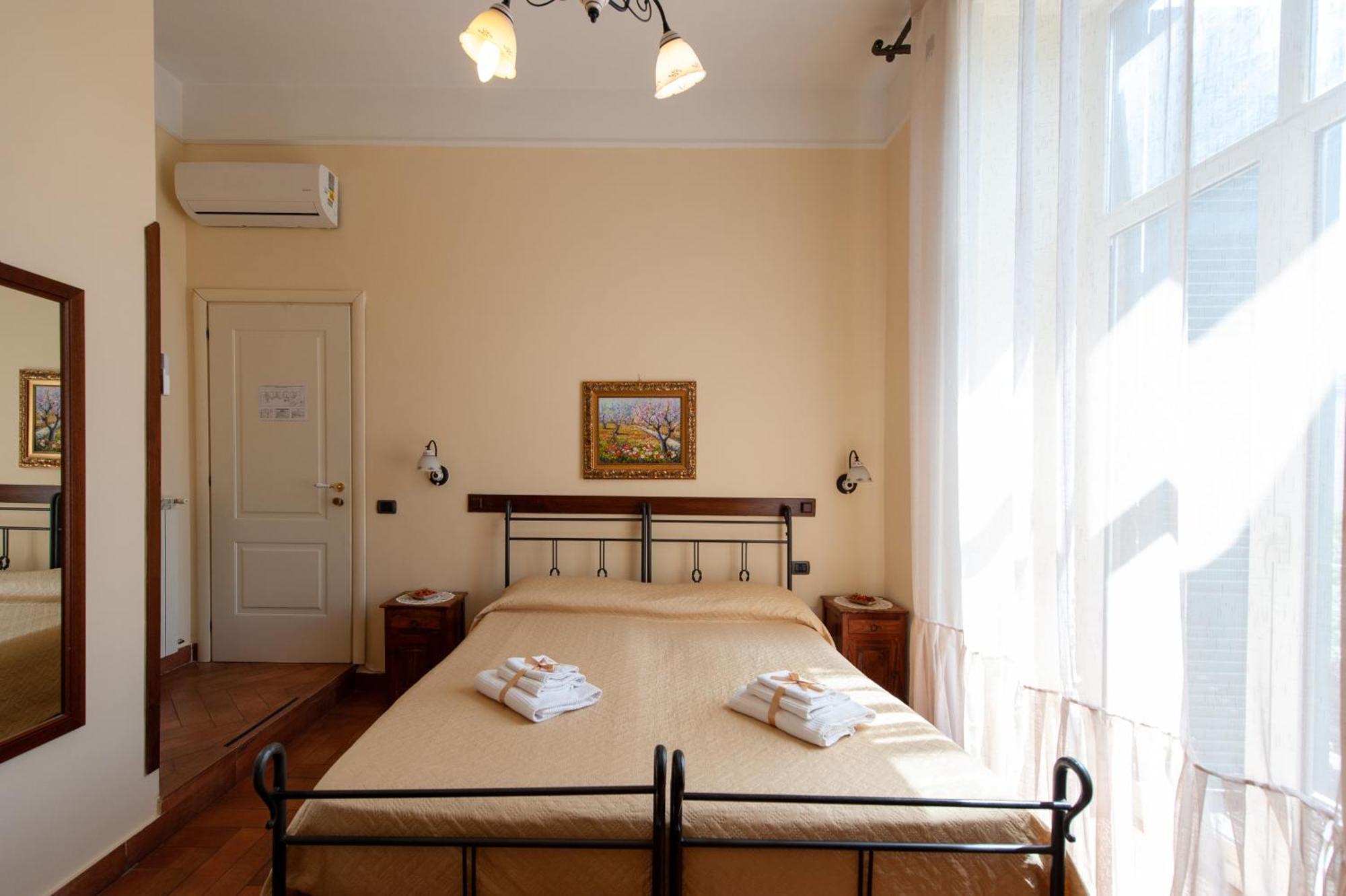 B&B Conte Cavour Naples Luaran gambar