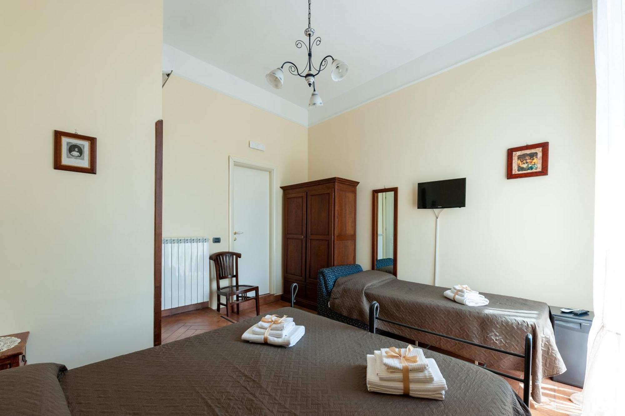 B&B Conte Cavour Naples Luaran gambar