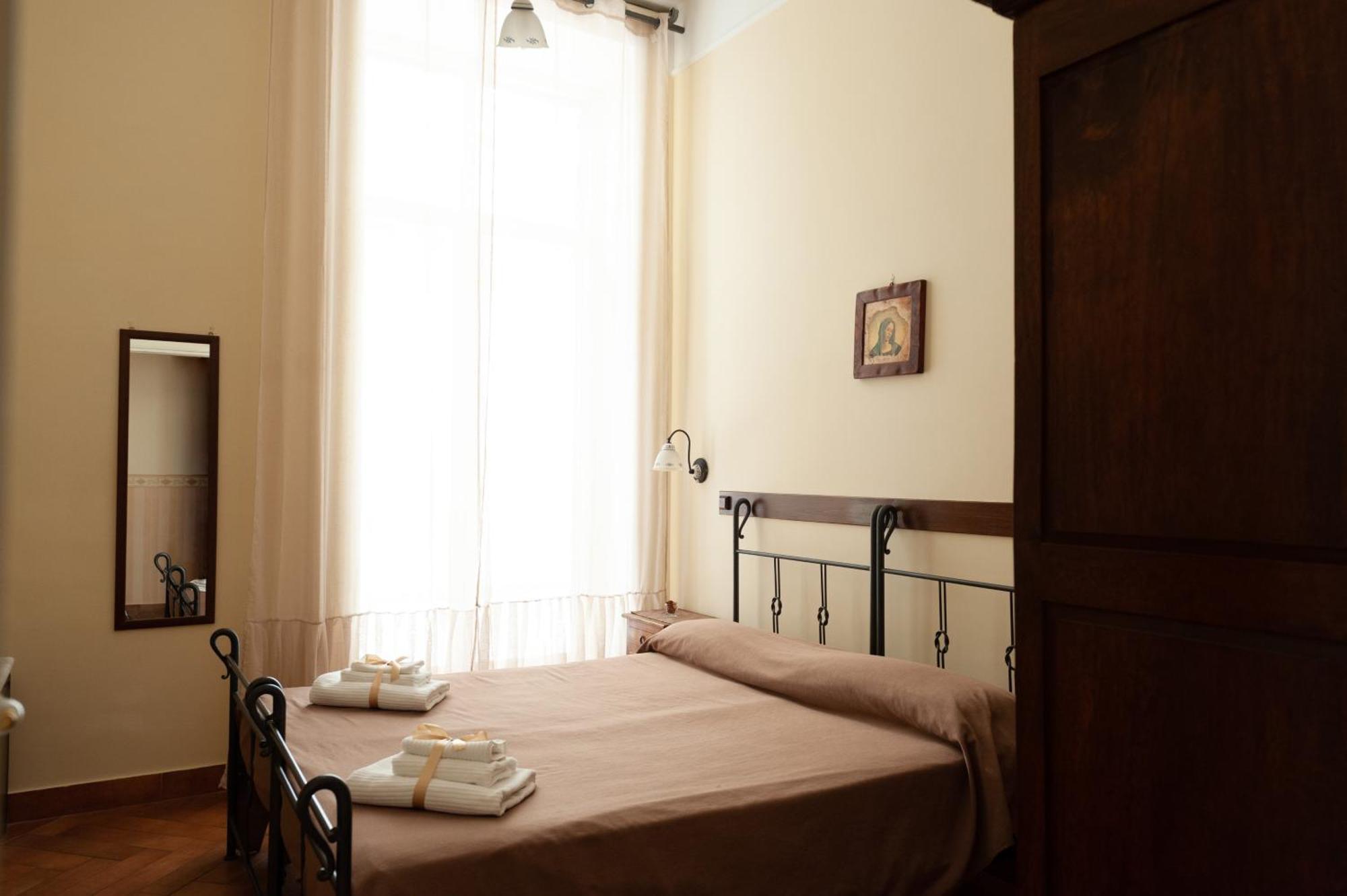 B&B Conte Cavour Naples Luaran gambar