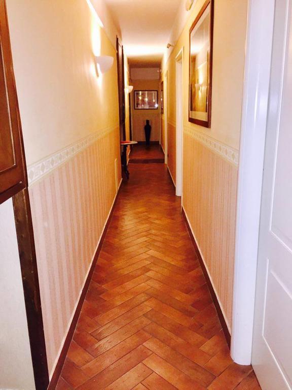 B&B Conte Cavour Naples Luaran gambar