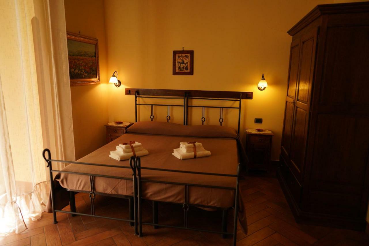 B&B Conte Cavour Naples Luaran gambar