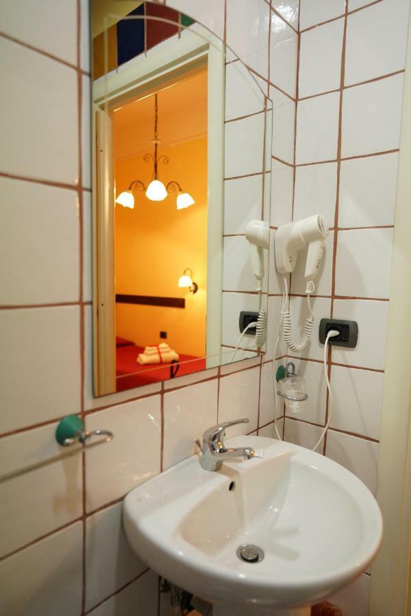 B&B Conte Cavour Naples Luaran gambar