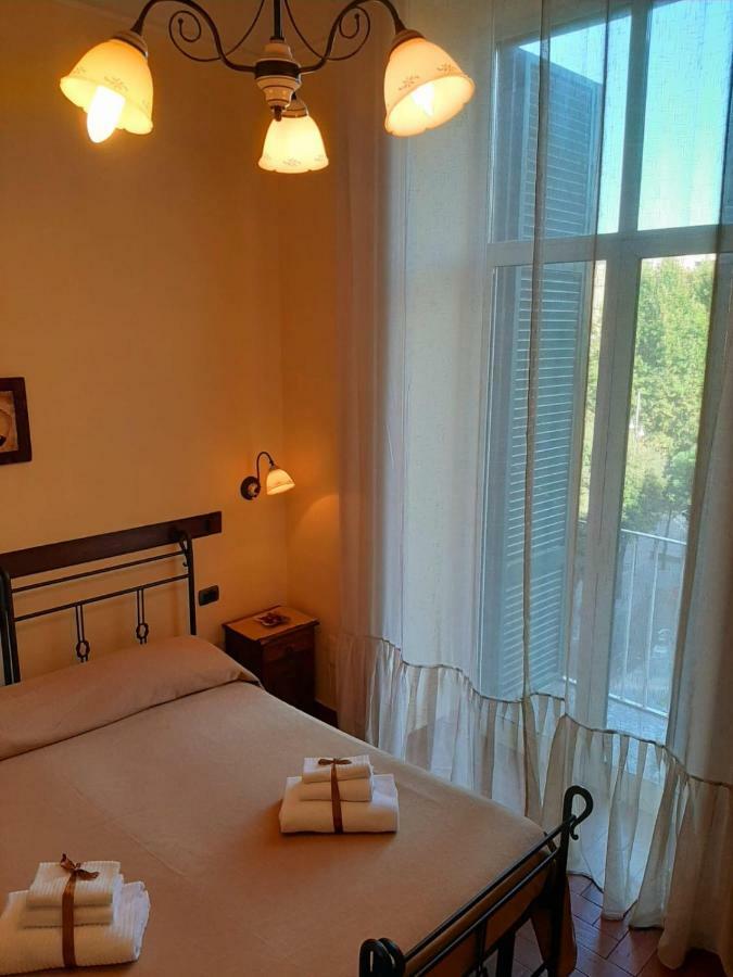 B&B Conte Cavour Naples Luaran gambar