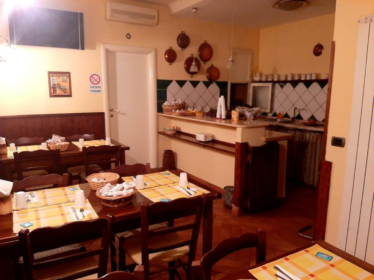 B&B Conte Cavour Naples Luaran gambar